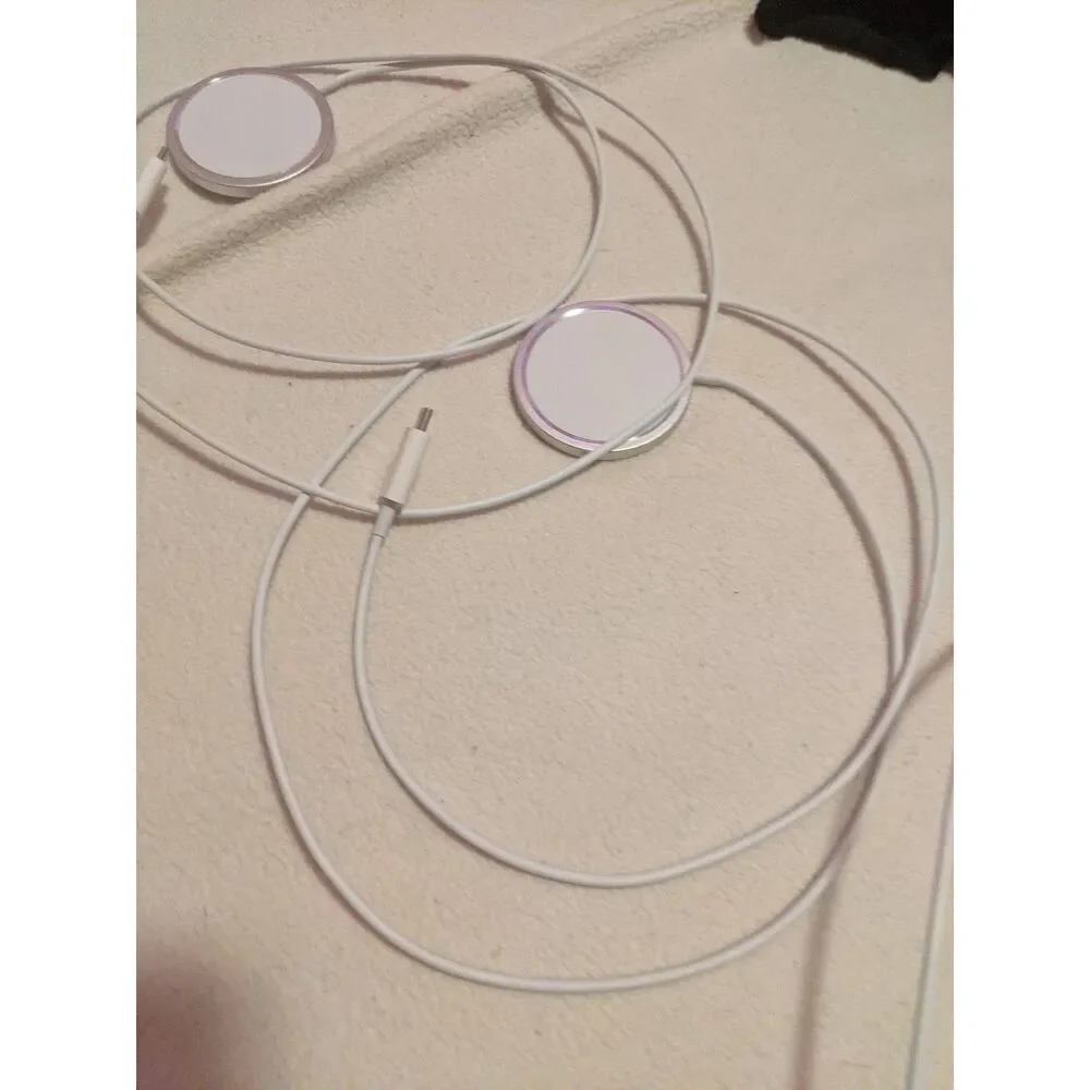 Lot of 3 Magnetic Wireless Chargers USB-C MagSafe Compatible